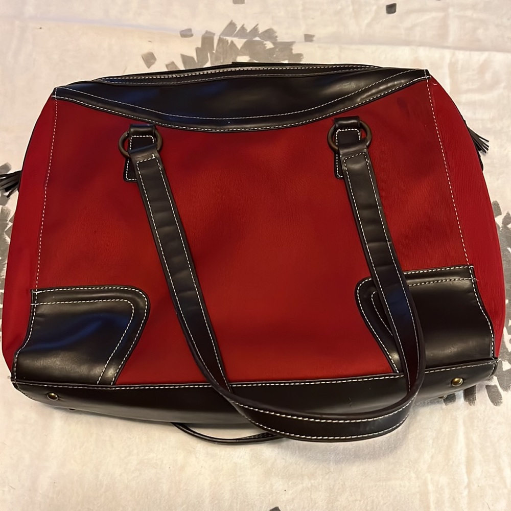 Large Targus computer bag 17” x 13”